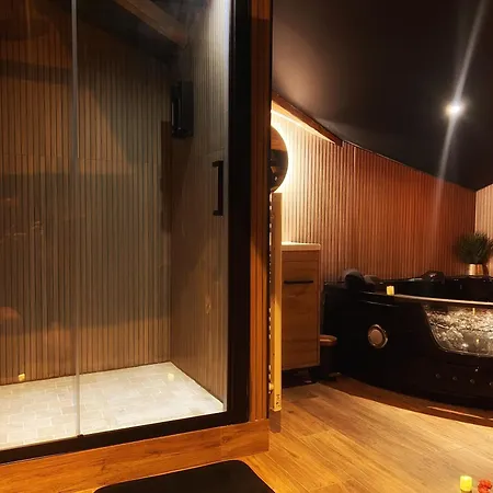 Love Room Fantasme 50 Nuances Jonzac Exterior photo